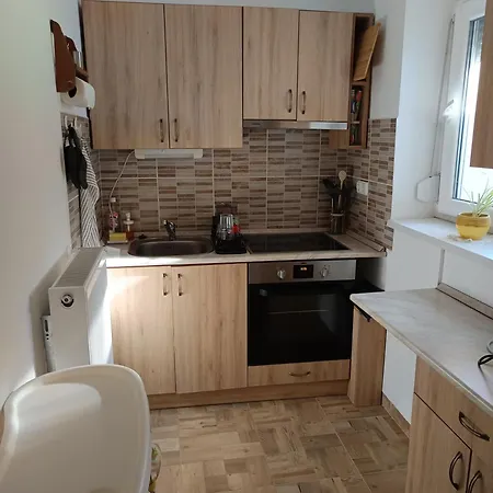 Apro Vendeghaz Apartmán